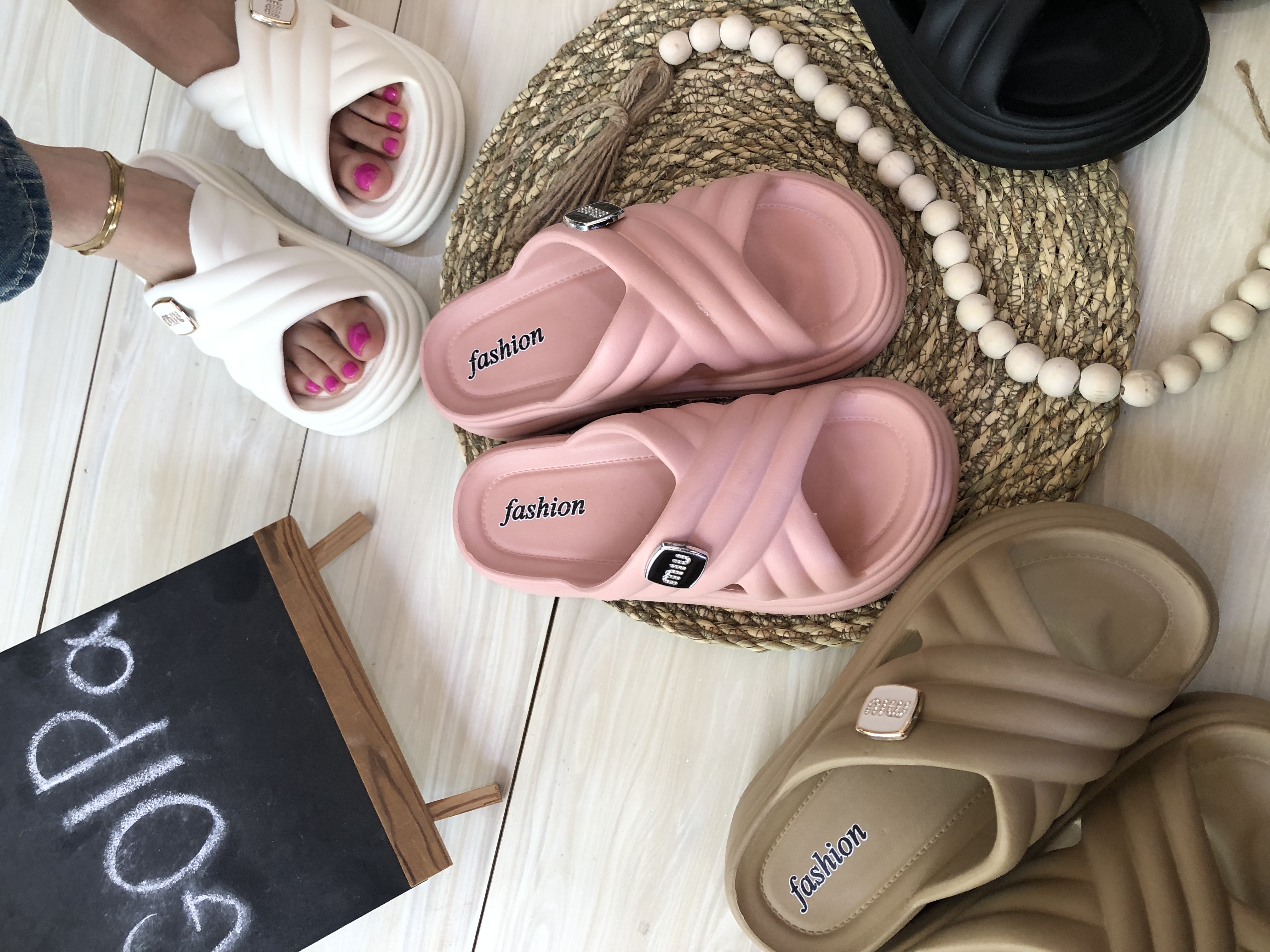 صندل ریتا miu miu